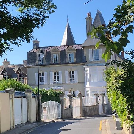 Dday Aviators Le Manoir Hotel Arromanches-les-Bains Buitenkant foto