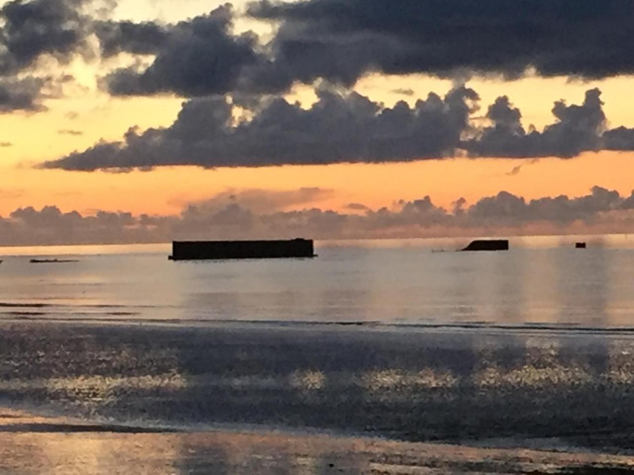 Dday Aviators Le Manoir Hotel Arromanches-les-Bains Buitenkant foto