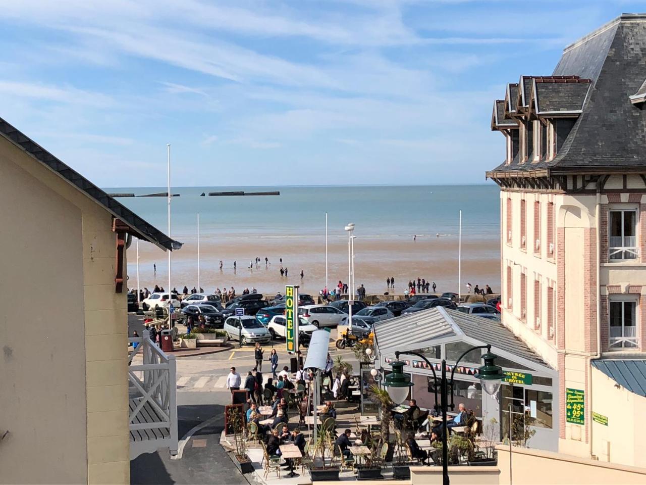 Dday Aviators Le Manoir Hotel Arromanches-les-Bains Buitenkant foto